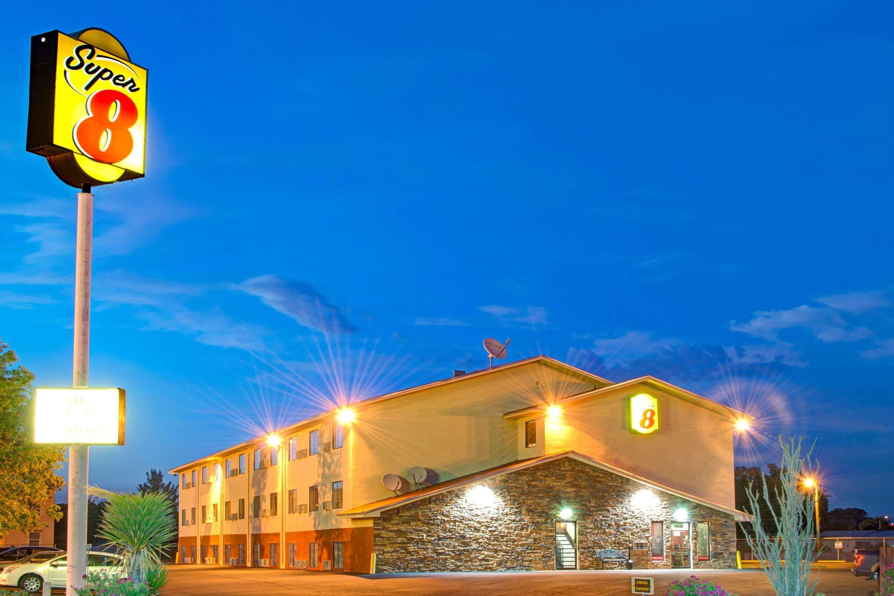 Super 8 By Wyndham Las Cruces University Area Zewnętrze zdjęcie